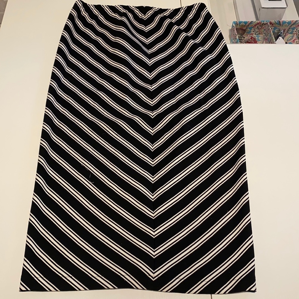 Meg Brooklyn midi pencil skirt